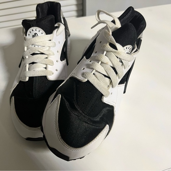 Nike Huaraches Run (GS) - Picture 10 of 12